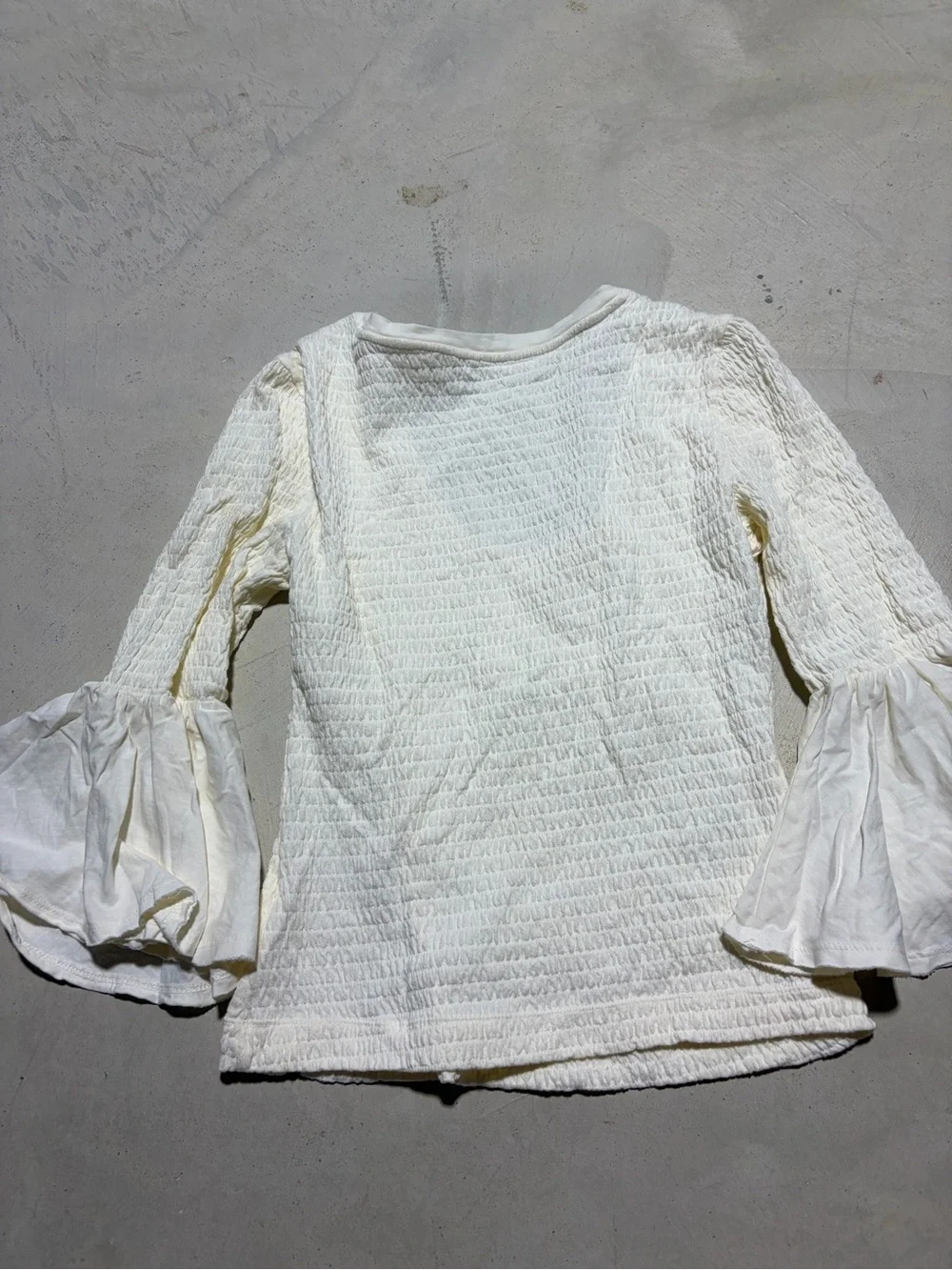 Anthropologie cream Bell Sleeve Scoop Neck Top small